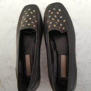 Partners Women's slip-on flat shoes size 5 .5 in black color